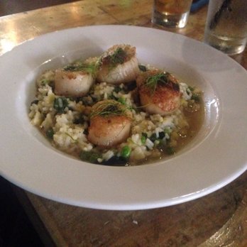 GRAY'S On Main - Bars Near Me - Franklin, Tennessee
