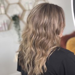 Kendra Burns Professional Hairstylist