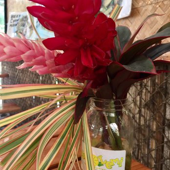 Island Chef - Table decor - Seafood Near Me - Hana, Hawaii Island Chef - Table decor - Seafood Near Me - Hana, Hawaii