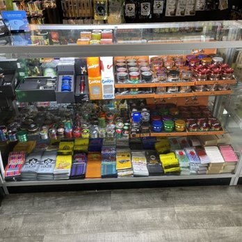 london smoke tobacco outlet SMOKE LOT - Updated May 2026 - 14 Photos - 1 Ocean Ave, New London,  Connecticut - Tobacco Shops - Phone Number