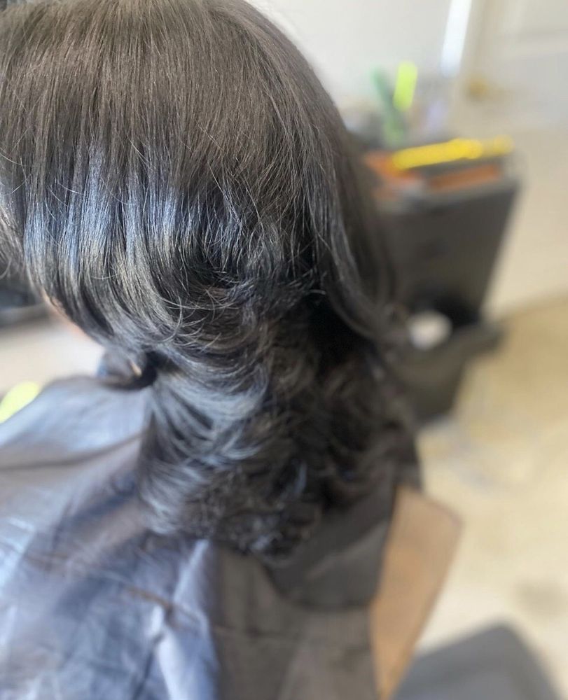 Hair by Maria Gonzalez Logo