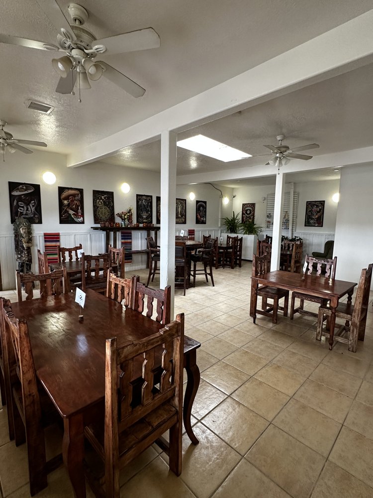 Ossy's Cafe