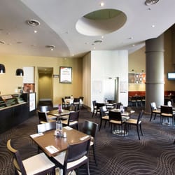 Fountain Gate Hotel - Book your table today