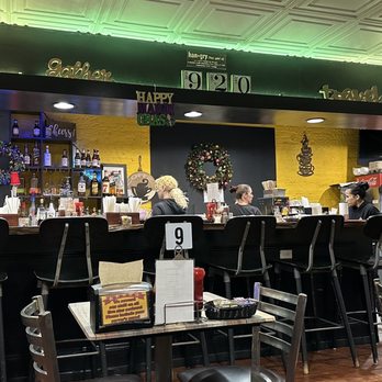 Daisy Mae’s - Bar area - Breakfast & Brunch Near Me - New Orleans, Louisiana Daisy Mae’s - Bar area - Breakfast & Brunch Near Me - New Orleans, Louisiana