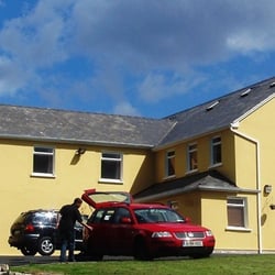 Aras Ghleann Cholm Cille - Entrance