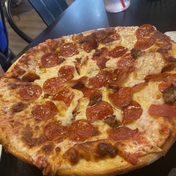 Roma Italian Kitchen - Pepperoni and sausage pizza - Italian Near Me - Fresno, California Roma Italian Kitchen - Pepperoni and sausage pizza - Italian Near Me - Fresno, California