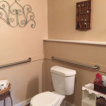 Homestead - Bed & Breakfast Near Me - Dripping Springs, Texas