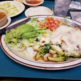 Pechuga Rellena. Delicious. Chicken stuffed w shrimp & broc. Asked for charro beans instead of rice. Next time I'll ask for cheese on side. Pechuga Rellena. Delicious. Chicken stuffed w shrimp & broc. Asked for charro beans instead of rice. Next time I'll ask for cheese on side.
