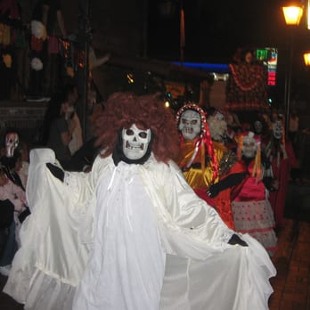 Olvera Street - Dias de Los Muertos celebrations - Local Flavor Near Me - Los Angeles, California Olvera Street - Dias de Los Muertos celebrations - Local Flavor Near Me - Los Angeles, California