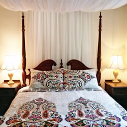 Husum Riverside Bed & Breakfast - The Tuscan Fantasy - Room 5.