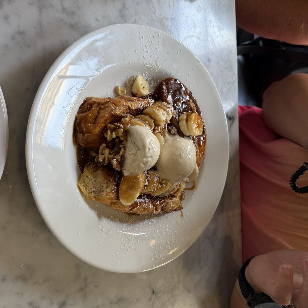 Stanley - Bananas Foster French Toast - Breakfast & Brunch Near Me - New Orleans, Louisiana