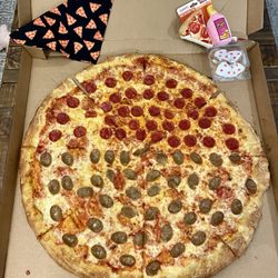 Benny Peretti's - Half pepperoni, half sausage pizza