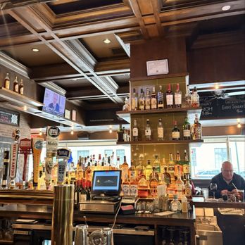 Park Avenue Tavern - American Near Me - New York, New York