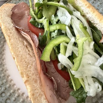Publix - That's supposed to be a roast beef sub - Grocery Near Me - Plant City, Florida