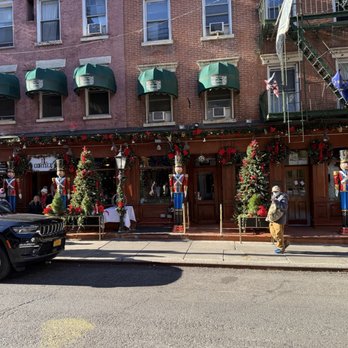 Il Cortile - Outside - Italian Near Me - New York, New York