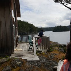 Alert Bay Marina - Cabin in the woods
