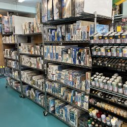 Ed's Hobby Shop - Airplanes and tanks