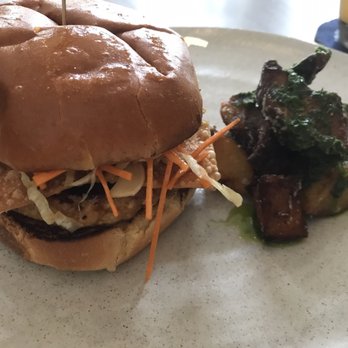 Senia - Ahi Burger and killer potatoes - Cocktail Bars Near Me - Honolulu, Hawaii Senia - Ahi Burger and killer potatoes - Cocktail Bars Near Me - Honolulu, Hawaii