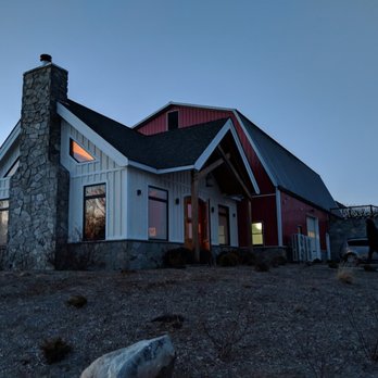 Catoctin Breeze Vineyard - Wineries Near Me - Thurmont, Maryland