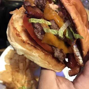 A.cafe - a.burger w/ egg - Cafes Near Me - New York, New York