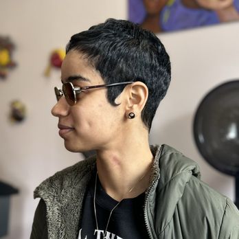 Essence VIP - Short cute pixie cut - Blow Dry/Out Services Near Me - Chicago, Illinois Essence VIP - Short cute pixie cut - Blow Dry/Out Services Near Me - Chicago, Illinois