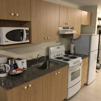 The Business Inn - The kitchen on first floor - Hotels Near Me - Ottawa, Ontario The Business Inn - The kitchen on first floor - Hotels Near Me - Ottawa, Ontario
