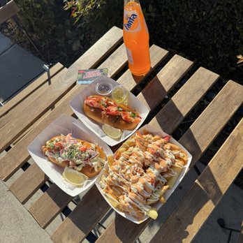 Yero's Lobster - Food Trucks Near Me - Burbank, California Yero's Lobster - Food Trucks Near Me - Burbank, California