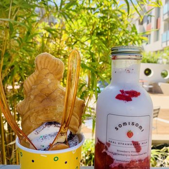 Somisomi - Somi Somi real strawberry milk my favorite:-D - Desserts Near Me - Cupertino, California Somisomi - Somi Somi real strawberry milk my favorite:-D - Desserts Near Me - Cupertino, California