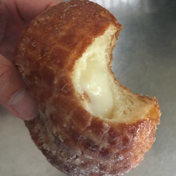 Leonard's Bakery - Macadamia Nut - YUM - Bakeries Near Me - Honolulu, Hawaii