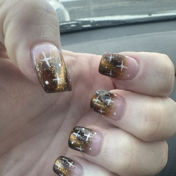 Andy Nails - I wanted blue but they didn't have it and I was so shocked with how they did the cat eye - Nail Salons Near Me - Canandaigua, New York