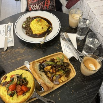 Sweet Maple - We ordered popular dishes that we saw from yelp. They were cooked and served well. - Breakfast & Brunch Near Me - Cupertino, California