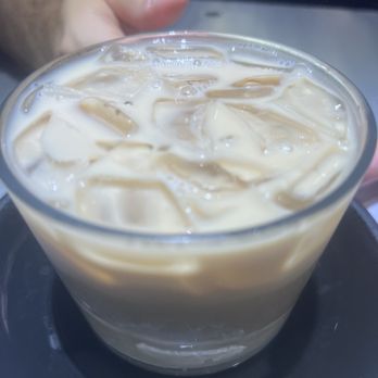 Clutch and Coffee - Vanilla DECAF Latte with oat milk - Coffee & Tea Near Me - Torrance, California Clutch and Coffee - Vanilla DECAF Latte with oat milk - Coffee & Tea Near Me - Torrance, California