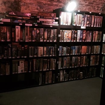 Draughts - So many games - Bars Near Me - London, XGL Draughts - So many games - Bars Near Me - London, XGL