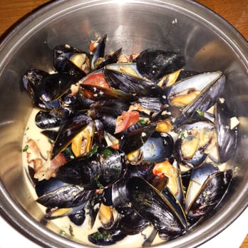 Mussels & More - Maine Mussels: lobster, smoked bacon, chowder, parsley - Seafood Near Me - Brooklyn, New York