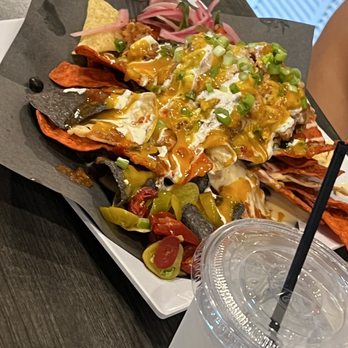 Yellow Dog Eats - Nachos - Sandwiches Near Me - Windermere, Florida