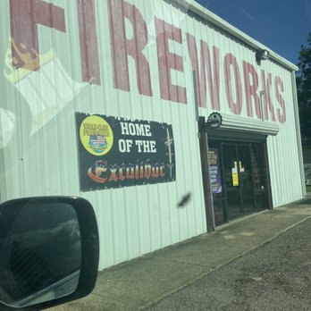 Louisiana Fireworks - Outside Louisiana Fireworks in Gonzales - Fireworks Near Me - Gonzales, Louisiana Louisiana Fireworks - Outside Louisiana Fireworks in Gonzales - Fireworks Near Me - Gonzales, Louisiana