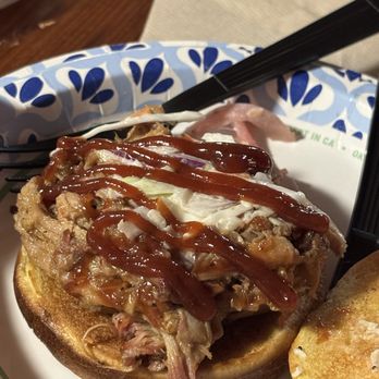 Mean Lew’s BBQ - Pulled pork sandwich with extra sauce (on the table) - Barbeque Near Me - Sonora, California