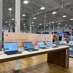 Best Buy - Santa Clarita