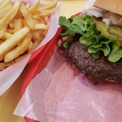 Schoop's Hamburgers - Classic Hamburger w/everything. Great quality and taste!