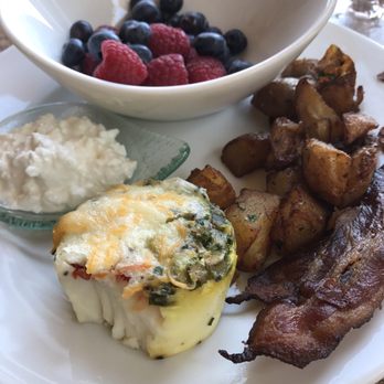 Faro & Brag - Potatoes and fruit were okay. Egg thing was awful. Cottage cheese was warm. - New American Near Me - Scottsdale, Arizona Faro & Brag - Potatoes and fruit were okay. Egg thing was awful. Cottage cheese was warm. - New American Near Me - Scottsdale, Arizona