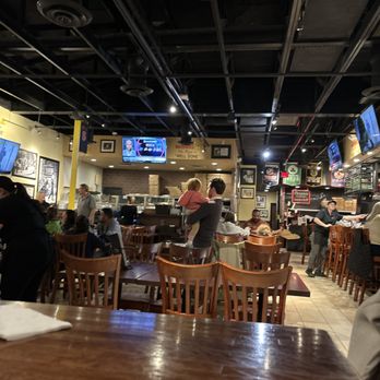 Anthony's Coal Fired Pizza & Wings - The restaurant itself - Pizza Near Me - Reading, Massachusetts