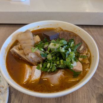 Hue Restaurant - Bun Bo Hue with Pork Trotter - Vietnamese Near Me - San Jose, California Hue Restaurant - Bun Bo Hue with Pork Trotter - Vietnamese Near Me - San Jose, California