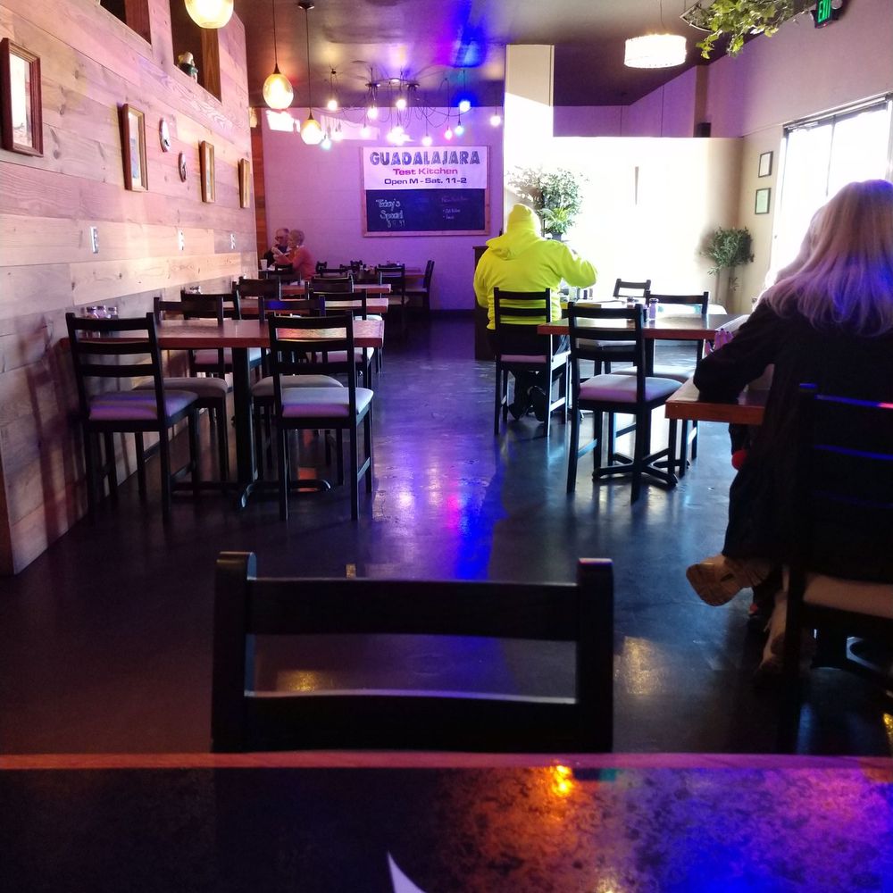 Nice dining space Nice dining space