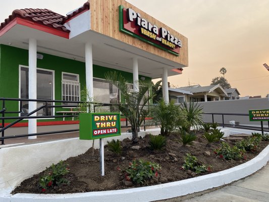 Piara Pizza – Normandie (Drive-Thru) by null