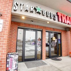 Star Buds Louisville - Star Buds Louisville Cannabis Shop Entrance