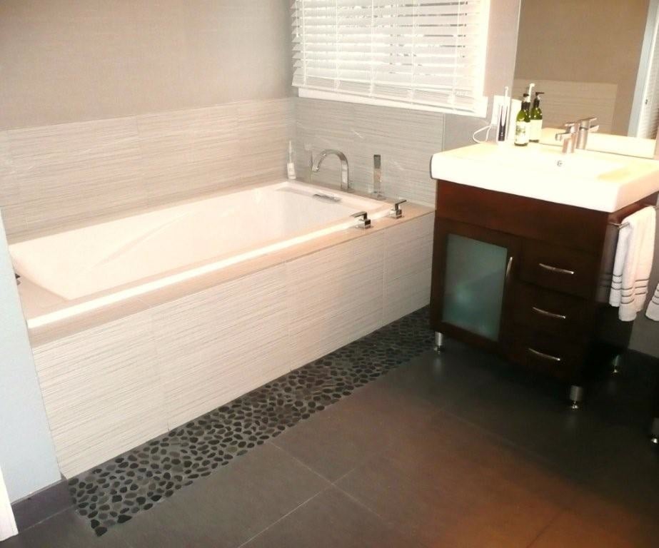 Slide of Lookout - The Renovation Company