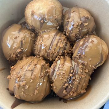 Puffy Puffs - Nutella and biscoff puffs - Desserts Near Me - North Providence, Rhode Island Puffy Puffs - Nutella and biscoff puffs - Desserts Near Me - North Providence, Rhode Island