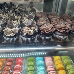 Cafe Desserts Etc - Cupcakes