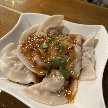 Yi Pin Restaurant - Dumping in Chili Sauce - Chinese Near Me - Philadelphia, Pennsylvania Yi Pin Restaurant - Dumping in Chili Sauce - Chinese Near Me - Philadelphia, Pennsylvania