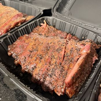 Smokehouse 41 - Rack of ribs - Barbeque Near Me - Oakhurst, California